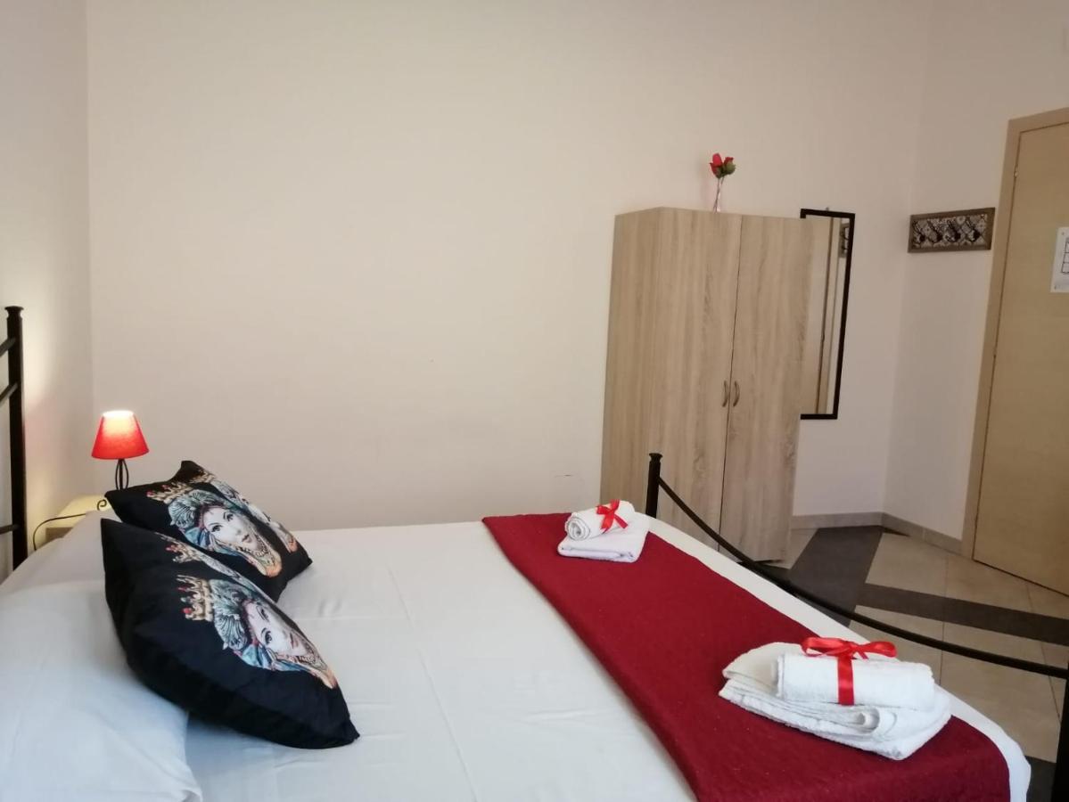 B & B Jasmine 산타 테레사 디 리바 외부 사진