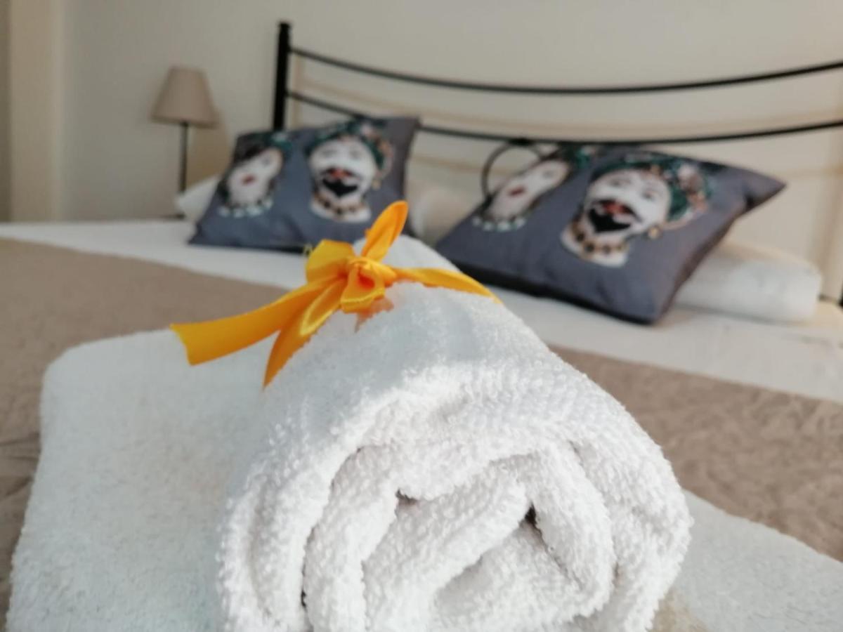 B & B Jasmine 산타 테레사 디 리바 외부 사진